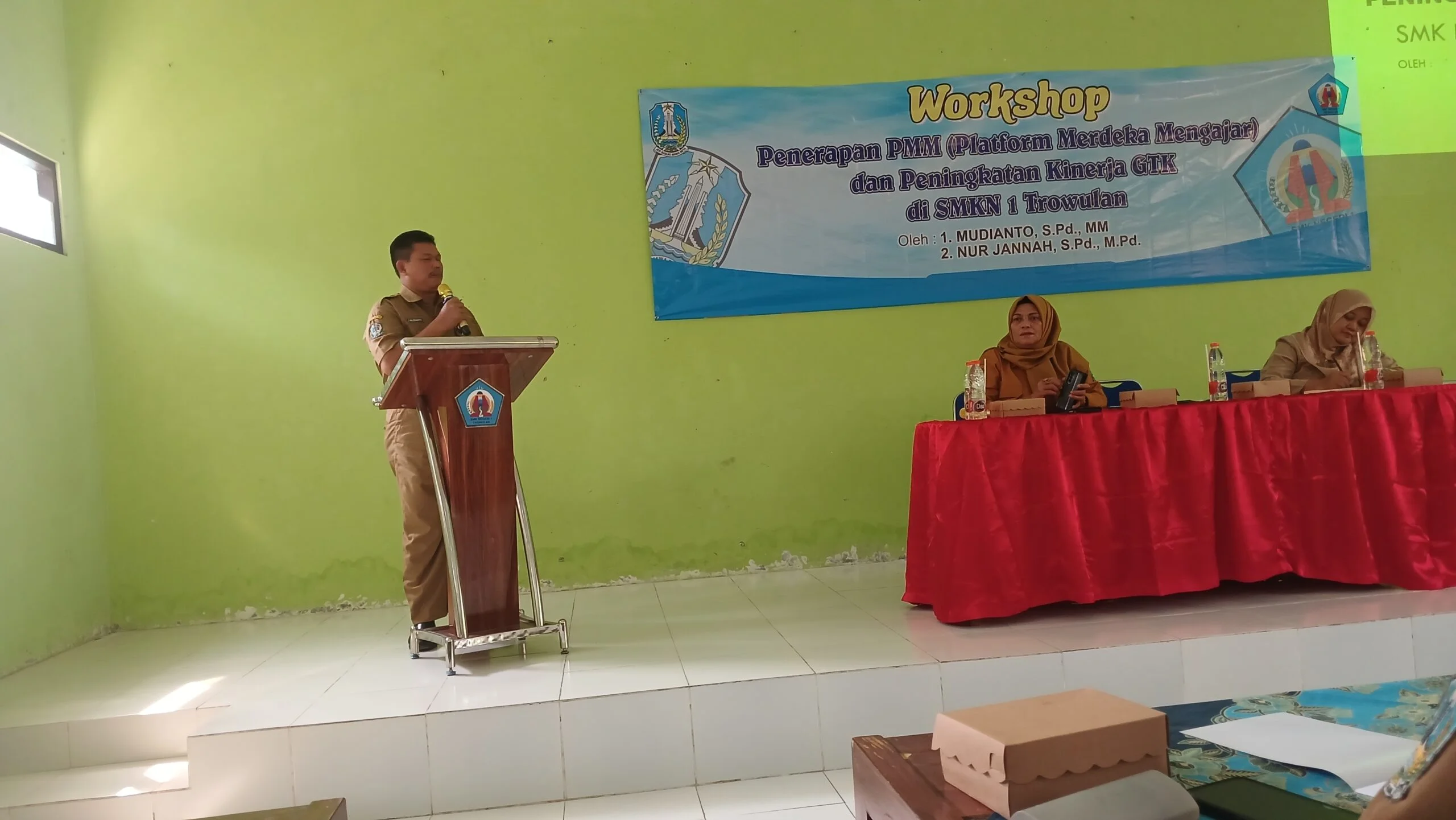 WORKSHOP PENERAPAN PMM dan PENINGKATA KINERJA GTK SMKN 1 TROWULAN